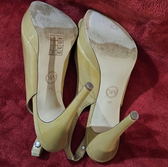 Michael Kors Slingback Taupe Patent Leather Peep-Toe Women's Shoes - Picture 9 of 9